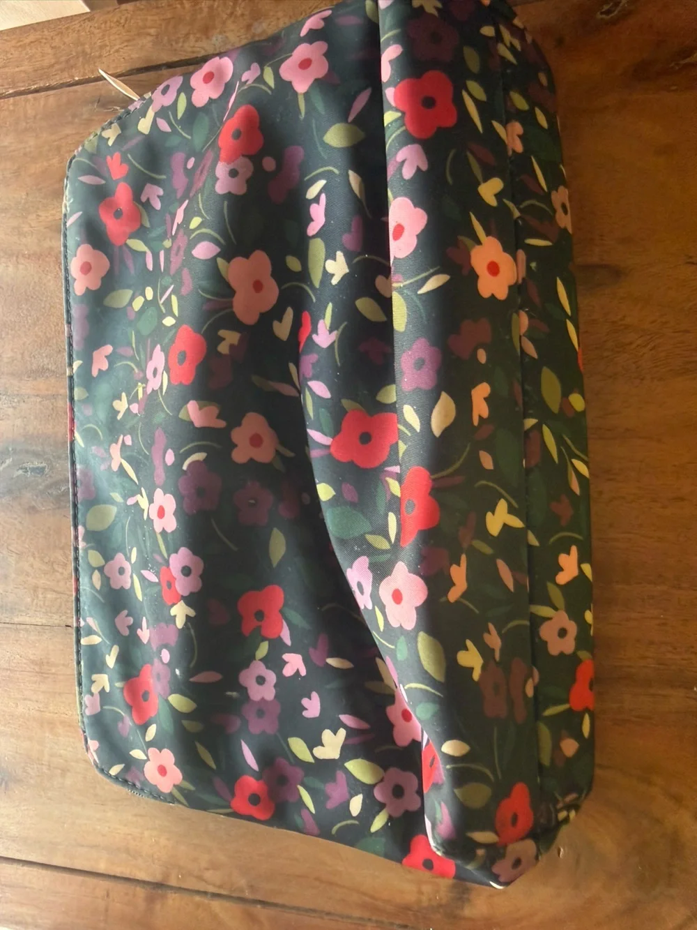 kate spade floral cosmetic pouch in black with pink & red flowers